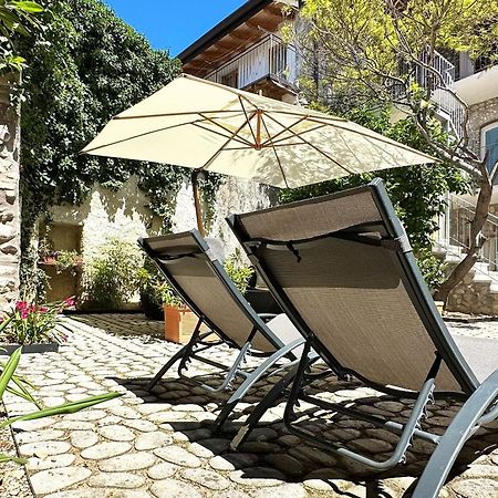 Borgo Dei Sogni San Felice del Benaco Exterior foto