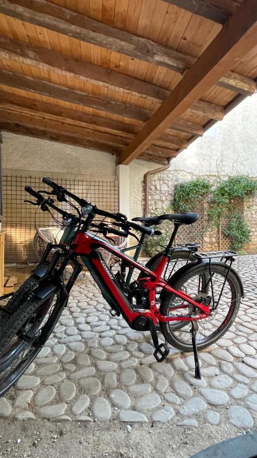 Borgo Dei Sogni San Felice del Benaco Exterior foto